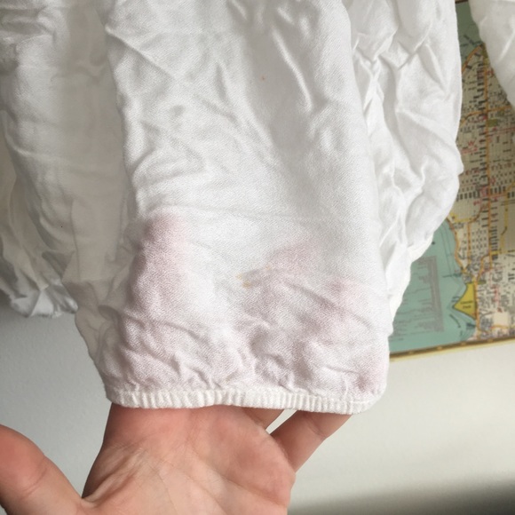 White off-the-shoulder Hollister long sleeve - Picture 5 of 6